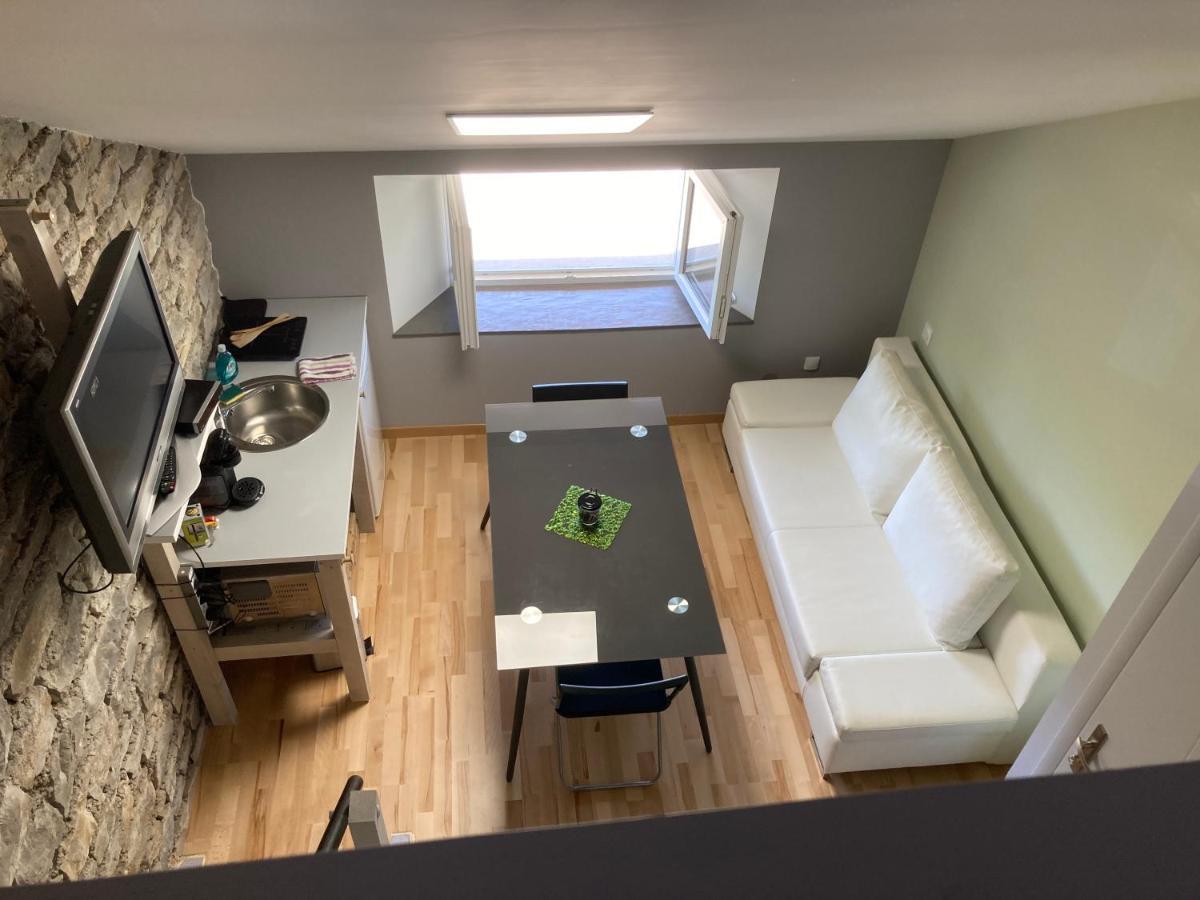 La Chambre Des Bobines Montigny-sur-l'Ain Esterno foto
