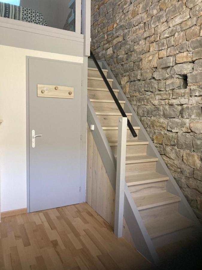 La Chambre Des Bobines Montigny-sur-l'Ain Esterno foto